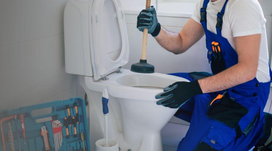 Expert burst pipe repair services in Amelia, OH